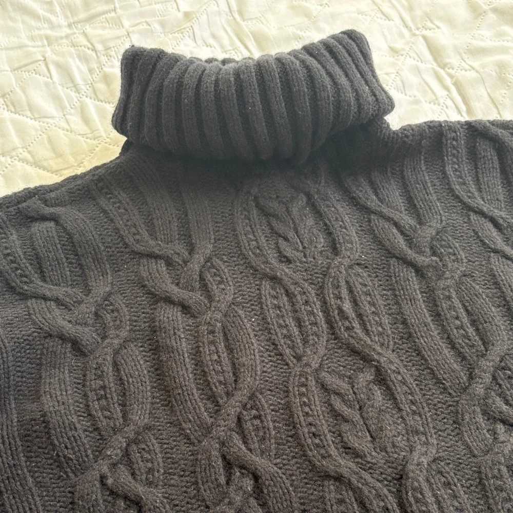 Ralph Lauren Black Label Fringed Cable Knit Sweater - Picture 2 of 6